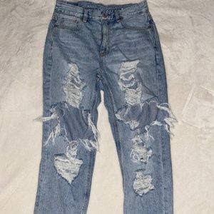 American Eagle Mom Jean